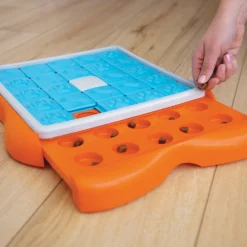 Nina Ottosson Hundespielzeug Level 3 Challenge Slider -Günstiges Hundeshop Geschäft 1004190 Product