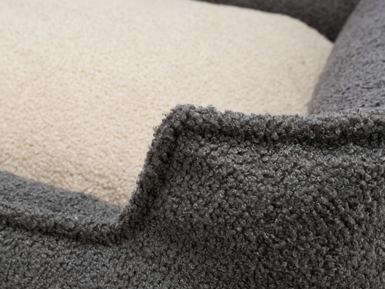 Trixie Be Eco Hundebett Coline Dunkelgrau 6 Trixie Be Eco Hundebett Coline Dunkelgrau – Bild 4