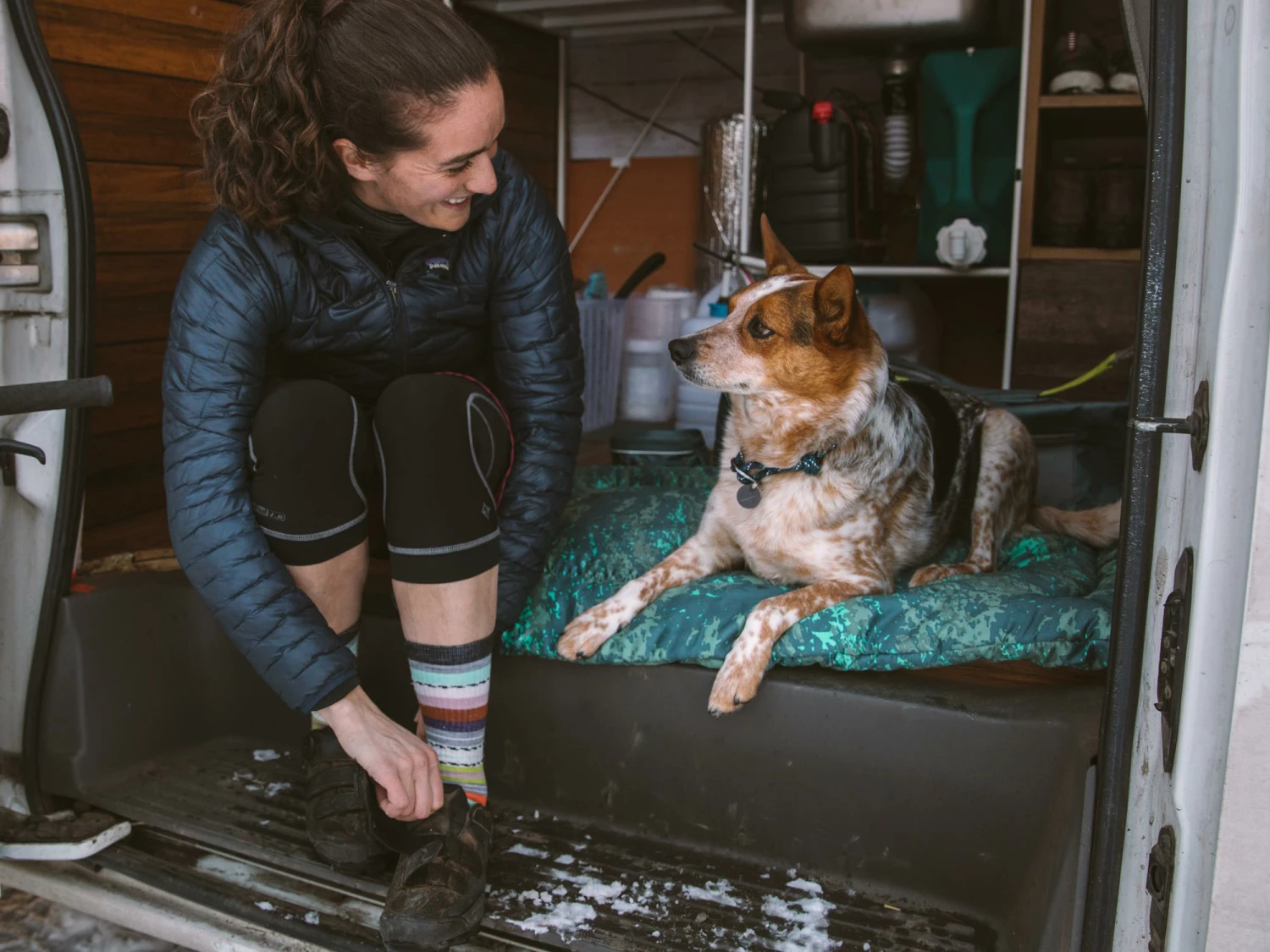 Ruffwear Basecamp™ Hundebett Tidal Teal 7 Ruffwear Basecamp™ Hundebett Tidal Teal – Bild 5