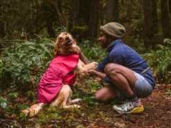 Ruffwear Sun Shower™ Regenmantel Für Hunde Hibiscus Pink 18 Ruffwear Sun Shower™ Regenmantel Für Hunde Hibiscus Pink -Günstiges Hundeshop Geschäft 1060614 Product
