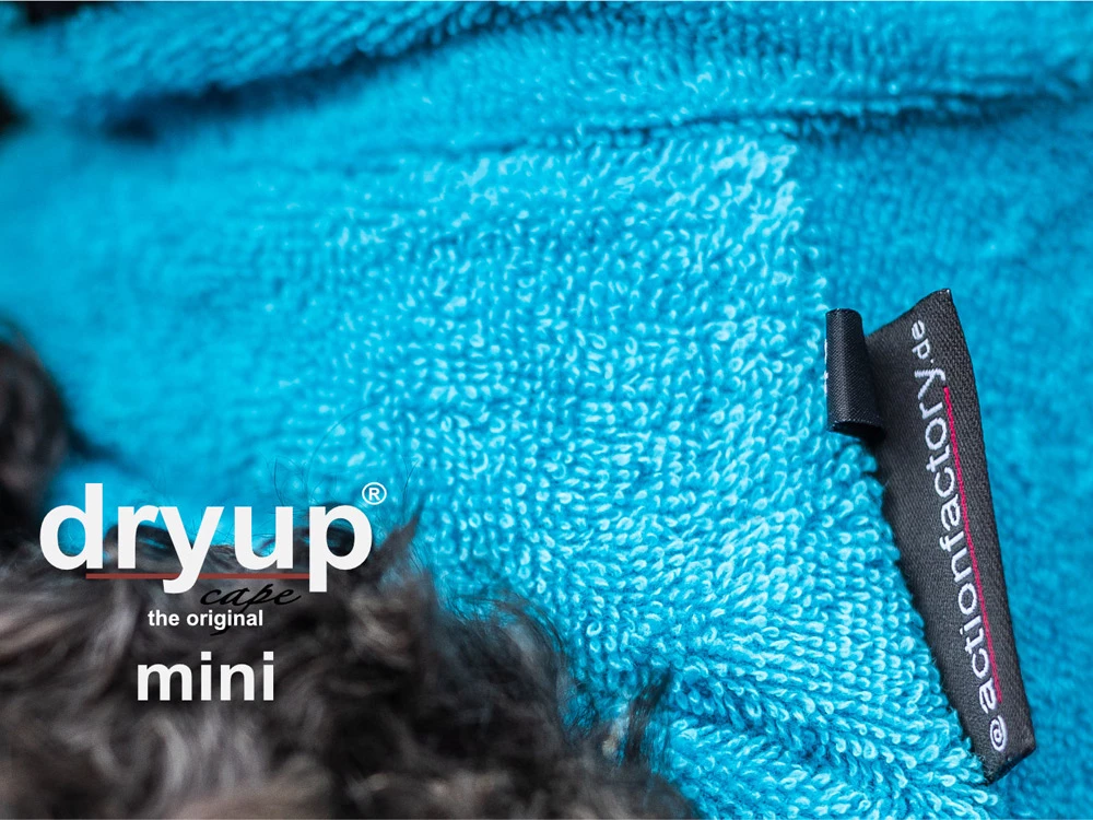 Dryup Cape Hundebademantel Mini Cyan 6 Dryup Cape Hundebademantel Mini Cyan – Bild 4