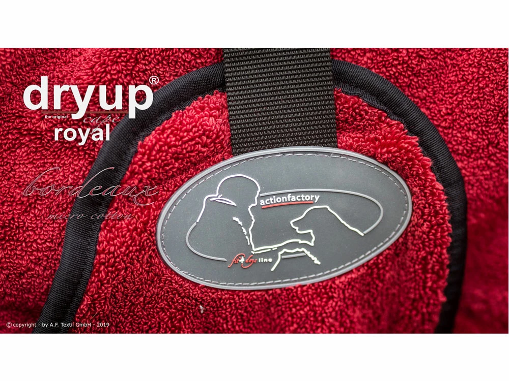 Dryup Cape Royal Hundebademantel Micro Cotton Bordeaux 6 Dryup Cape Royal Hundebademantel Micro Cotton Bordeaux – Bild 4
