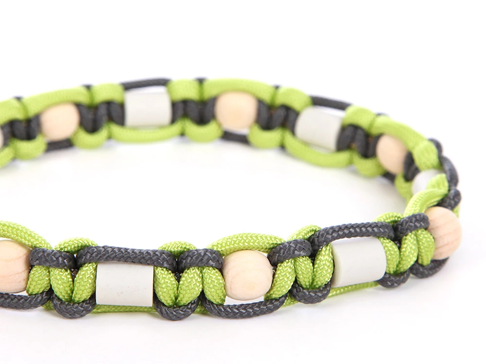 HundeNerd® GuteVibes EM-Halsband Zirbenholz Lime 4 HundeNerd® GuteVibes EM-Halsband Zirbenholz Lime – Bild 2