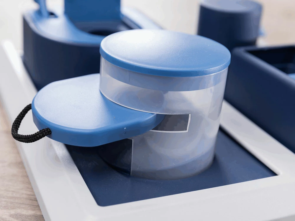 Trixie Dog Activity Poker Box 2 Hunde Intelligenzspiel 5 Trixie Dog Activity Poker Box 2 Hunde Intelligenzspiel – Bild 3